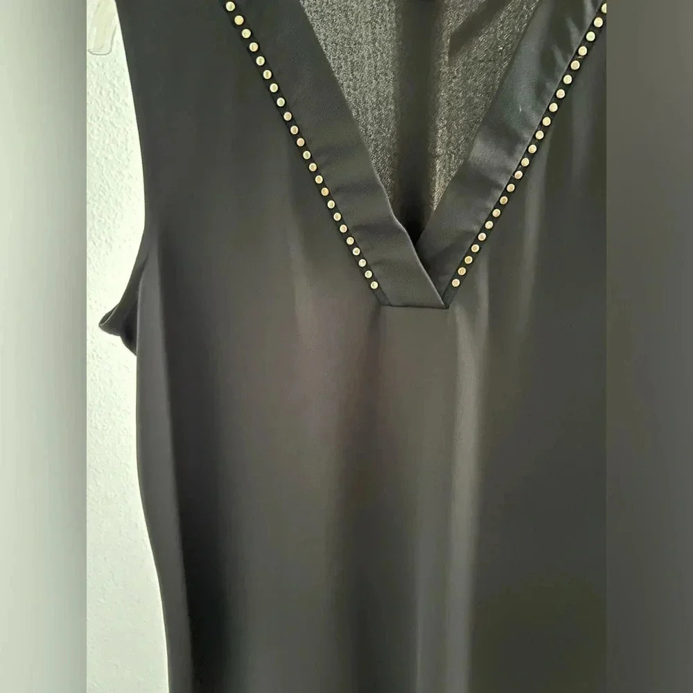 Calvin Klein Women's Embellished-Trim V-Neck Top Black Size Medium - Picture 4 of 7